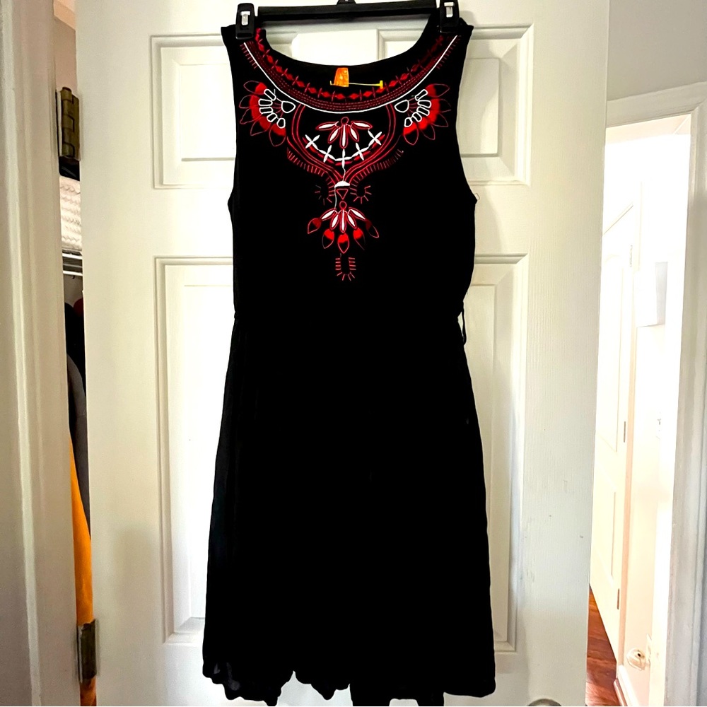 Embroidery dress